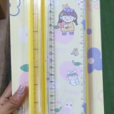 Portable paper trimmer
