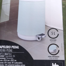 Papelera pedal